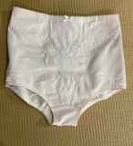 239930.jpg 
								(14KB)